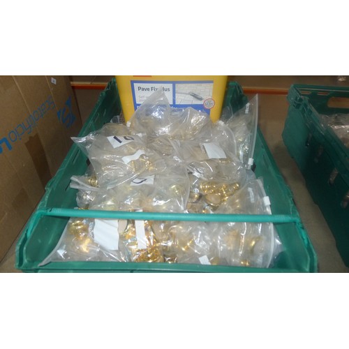 5290 - A quantity of various drawer handles and knobs. Contents of 1 green plastic crate which is not inclu... 