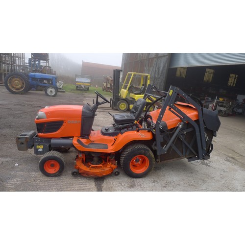 5421 - 1 Kubota garden tractor ride on mower model G32-2 / HD, no. G23-230178, YOM 2013, 1548.5 hours, with... 