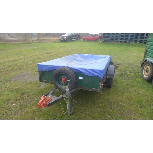 5419 - 1 unbaked single axle trailer supplied with a spare wheel and a blue tarpaulin load cover, body size... 