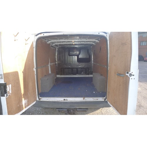 5433 - No VAT. Ford Transit 115 T280S Econ. FW TDCi 115PS, Panel can, White Reg FFZ 2423  29.01/2011, 2198c... 