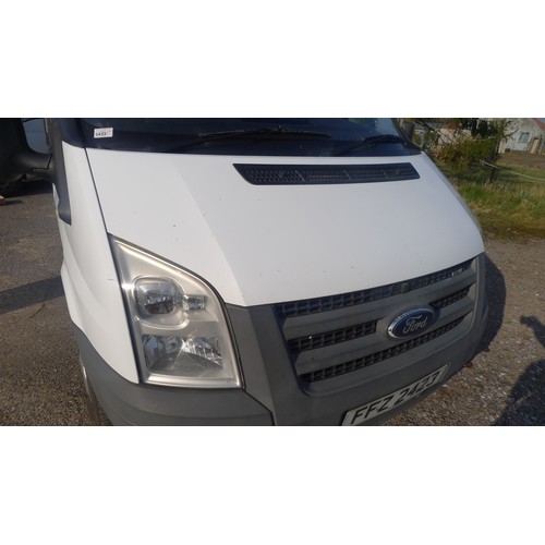 5433 - No VAT. Ford Transit 115 T280S Econ. FW TDCi 115PS, Panel can, White Reg FFZ 2423  29.01/2011, 2198c... 