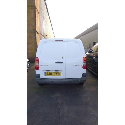 5435 - Peugeot Partner 625 HDi 75 panel van, white, Reg LN11 TVY  18/03/2011,  1560cc 5sp manual diesel, Si... 