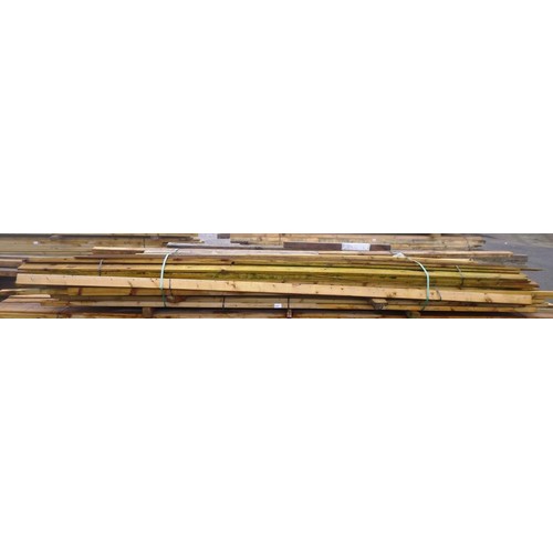 6060 - A quantity of various lengths of wood including 4.5cm x 4.5cm, 7cm x 4.5cm, 14.5cm x 2cm etc. Length... 