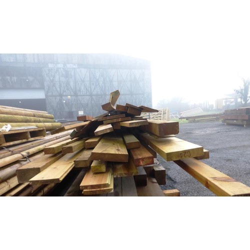 6058 - A quantity of various lengths of wood including tongue & groove, 19.5cm x 4.5cm, 7.5cm x 4cm etc. Le... 