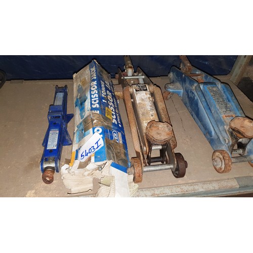 5403I - 2 trolley jacks and 2 scissor jacks