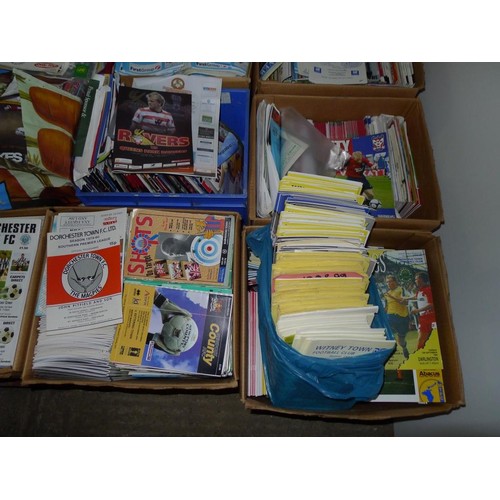 8123 - 1 pallet containing a large quantity of various football programmes and 1 black lever arch file cont... 