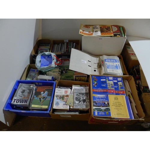 8124 - 1 pallet containing a large quantity of various football programmes and 1 black lever arch file cont... 