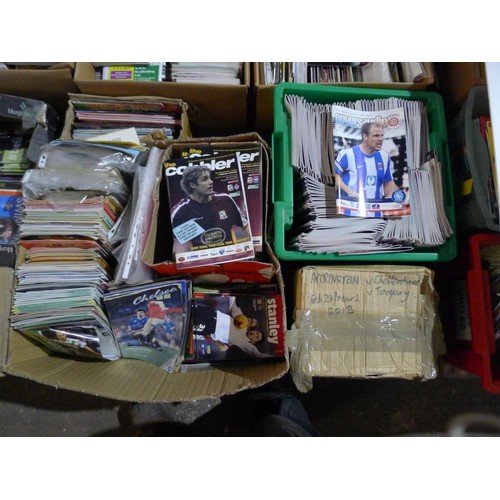 8125 - 1 pallet containing a large quantity of various football programmes and 1 black lever arch file cont... 