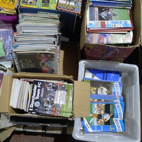 8128 - 1 pallet containing a large quantity of various football programmes including finals and ties for FA... 