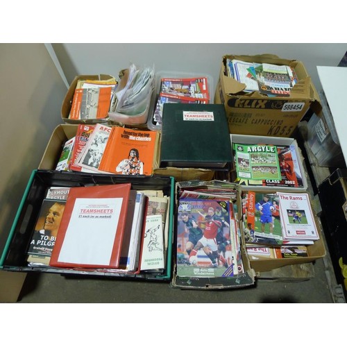 8141 - 1 pallet containing a large quantity of various football programmes including various FA Cup finals ... 