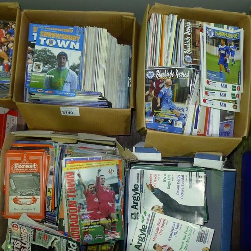 8149 - 1 pallet containing a large quantity of various football programmes and 1 black lever arch file cont... 