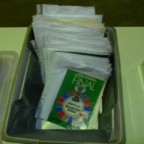 8194 - 1 box containing a quantity of various FA Cup Finals / Semis and Charity Shield football programmes ... 