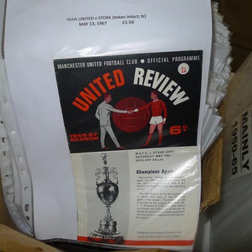 8204 - 1 box containing a quantity of Manchester United football programmes mainly from the 1950s and 1960s... 