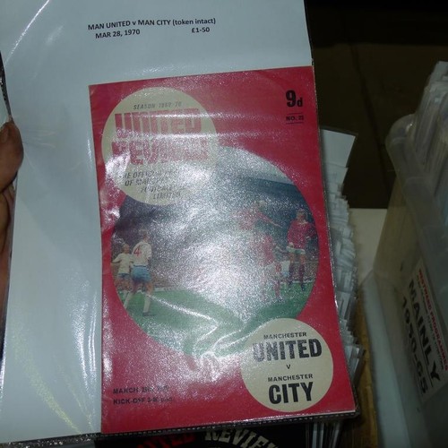 8204 - 1 box containing a quantity of Manchester United football programmes mainly from the 1950s and 1960s... 