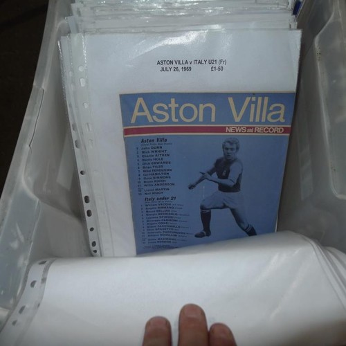 8218 - 1 box containing a quantity of various football programmes mainly from the 1960s onwards. Clubs appe... 