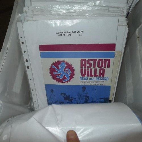 8218 - 1 box containing a quantity of various football programmes mainly from the 1960s onwards. Clubs appe... 