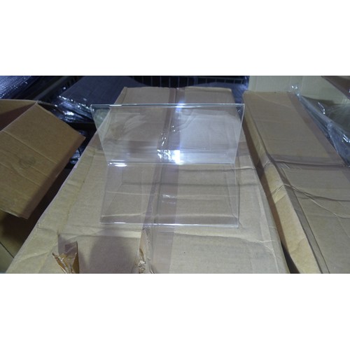 2072 - 2 x boxes containing a quantity of 6 sided plastic menu holders and 3 x boxes containing a quantity ... 