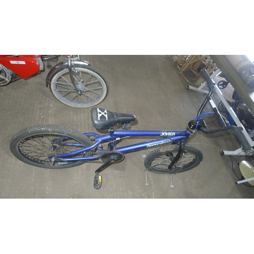 2081 - A 2004 diamond back joker freestyle BMX 20