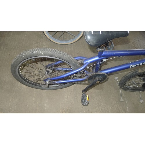 2081 - A 2004 diamond back joker freestyle BMX 20