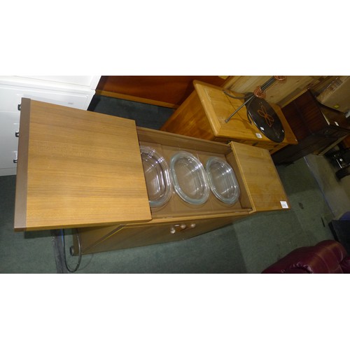 1104 - A vintage Philips warming cabinet with wood grained coloured finish - 240v trade