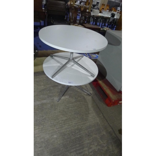 1401 - 2 light grey circular coffee tables diameter approx 80cm