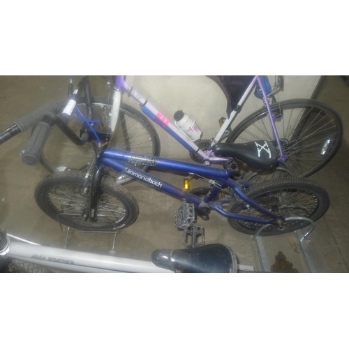 2081 - A 2004 diamond back joker freestyle BMX 20