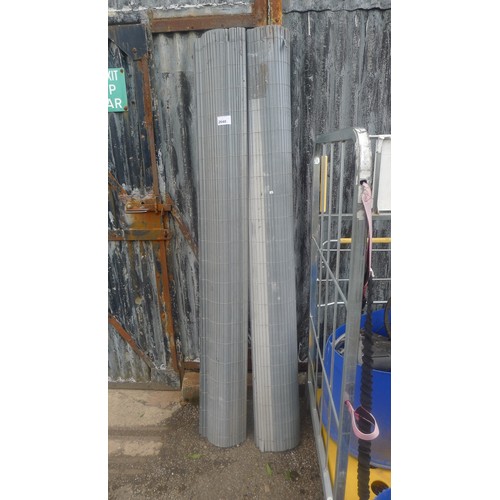 2648 - 2 large garden screens (screens only no poles or uprights)