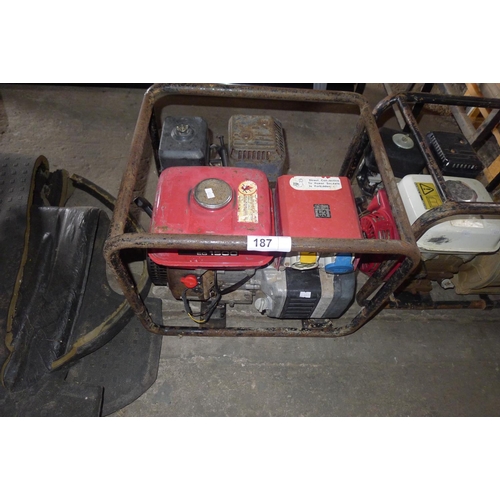 187 - 1 Honda generator type EG1500, pull start petrol engine, output 110 / 240v exact kva not shown