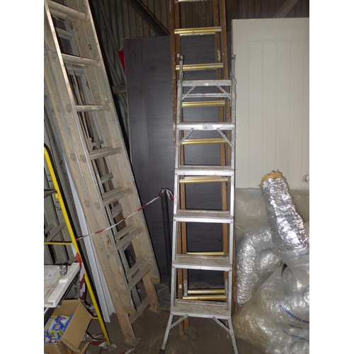 72 - 1 wooden double extending ladder with aluminium rungs (11 tread) and a 3 way aluminum step ladder by... 