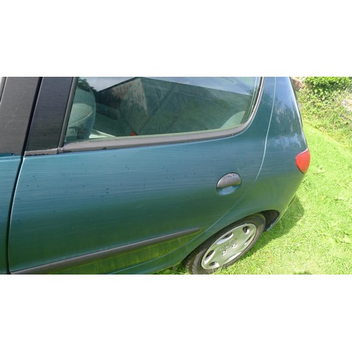 780 - Peugeot 206 LX D, 5 dr hatch reg S284 NCF, 30/10/1998, 5sp manual Diesel 1868cc, Mileage 104,195' Mo... 