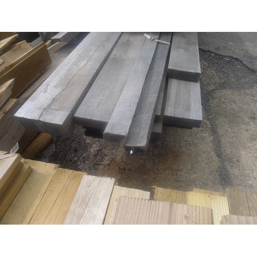 537 - A quantity of various lengths of Oak including 15cm x 5cm, 19.5cm x 7cm, 7cm x 4cm etc lengths vary ... 