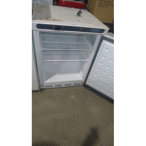 3096 - A commercial counter height fridge by Polar - trade