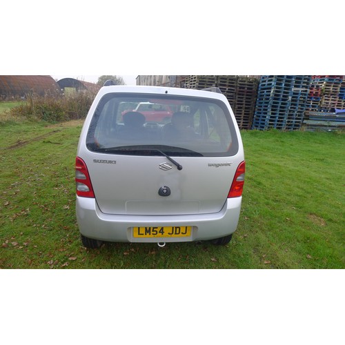 2 - Suzuki Wagon R+GL 4 dr Estate Silver, Reg  LM54 JDJ 24/01/2005, 5sp manual petrol 1328cc. MoT Expire... 