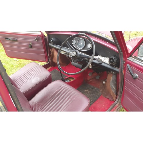 11 - Morris Mini 1000 2 dr Saloon, Red, reg: VYD 663M, 1st Reg 01/03/1974.. 998 cc petrol 4 speed. Mileag... 