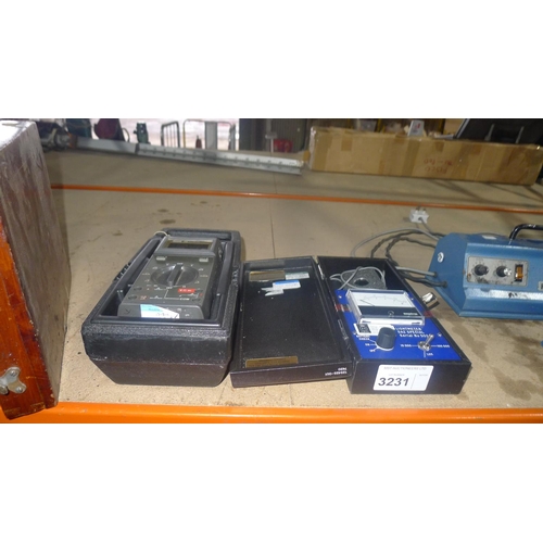 3231 - A Megatron light meter type DA2 special and a Fluke 25 multimeter