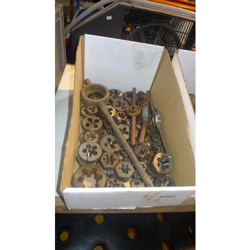 3082 - 1 box containing a quantity of various thread cutting dies