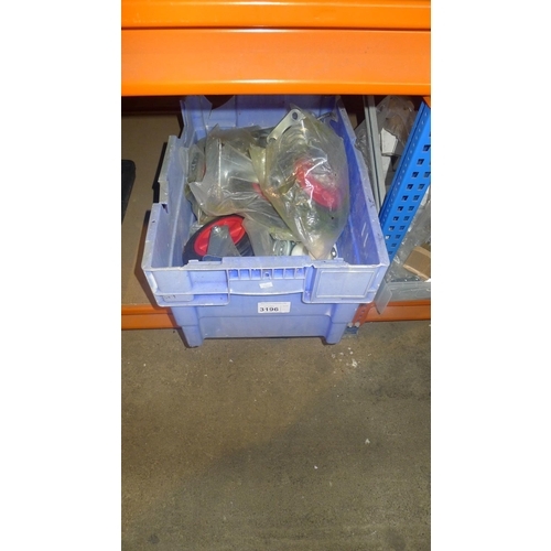 3196 - 1 box containing a quantity of various unused castor wheels