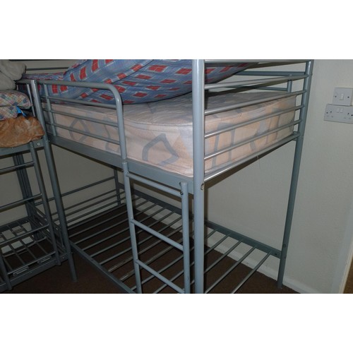 86 - The contents of student dormitory comprising of 9 bunk beds and 5 bays of Dexion type racking - Situ... 