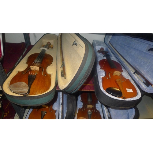 3013 - Two violins with bows and carry cases