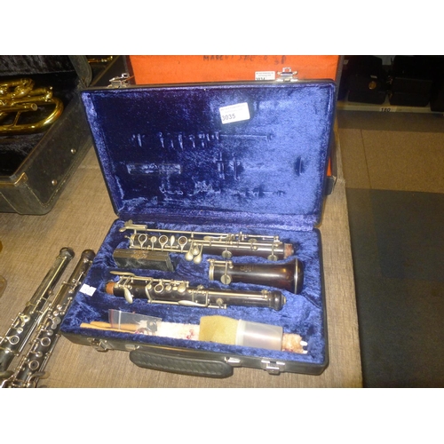 3035 - A Selmer oboe in carry case