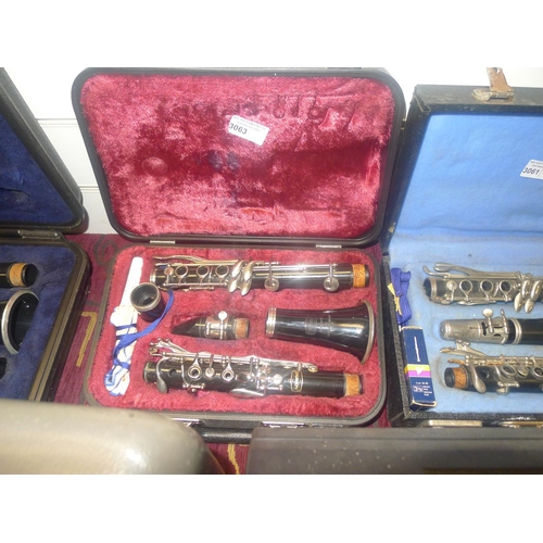 3063 - A Bundy/Selmer clarinet with carry case