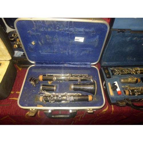 3064 - A Bundy clarinet in carry case