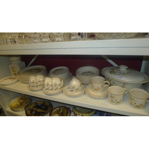 3116 - A floral/harvest decorated breakfast set (one shelf)