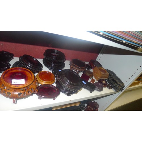 3113 - A quantity of miscellaneous decorative carved hardwood oriental stands (two shelves)