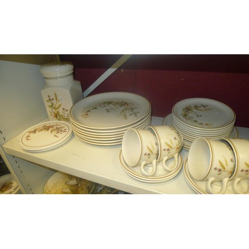 3116 - A floral/harvest decorated breakfast set (one shelf)