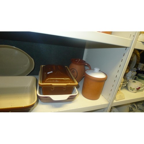 3159 - A large quantity of miscellaneous decorative pottery china and glassware etc (5 shelves)