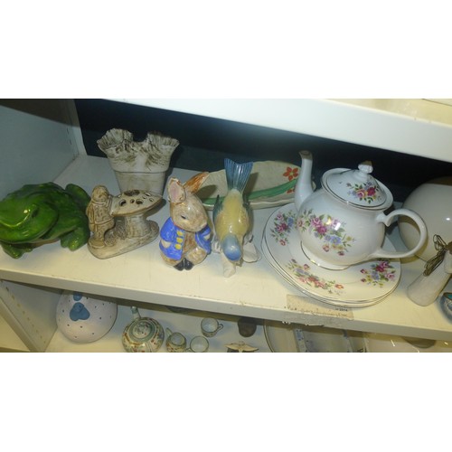 3159 - A large quantity of miscellaneous decorative pottery china and glassware etc (5 shelves)