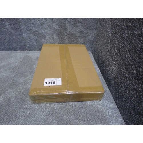 1016 - A 5 piece knife set by Kyoto type Damascus in a wooden presentation box