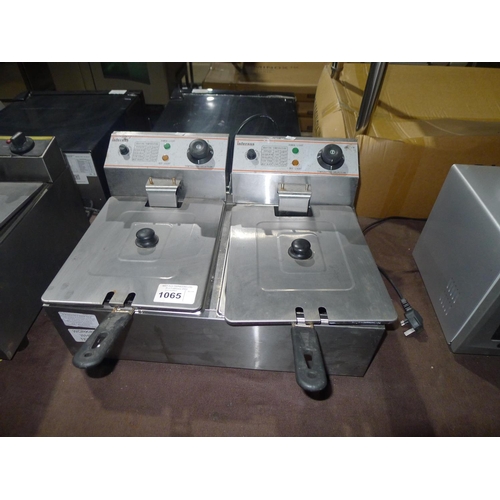 1065 - A commercial stainless steel twin basket deep fryer by Infernus -  working when tested - 240v trade