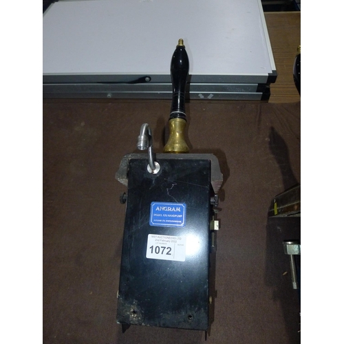 Lot 1072      